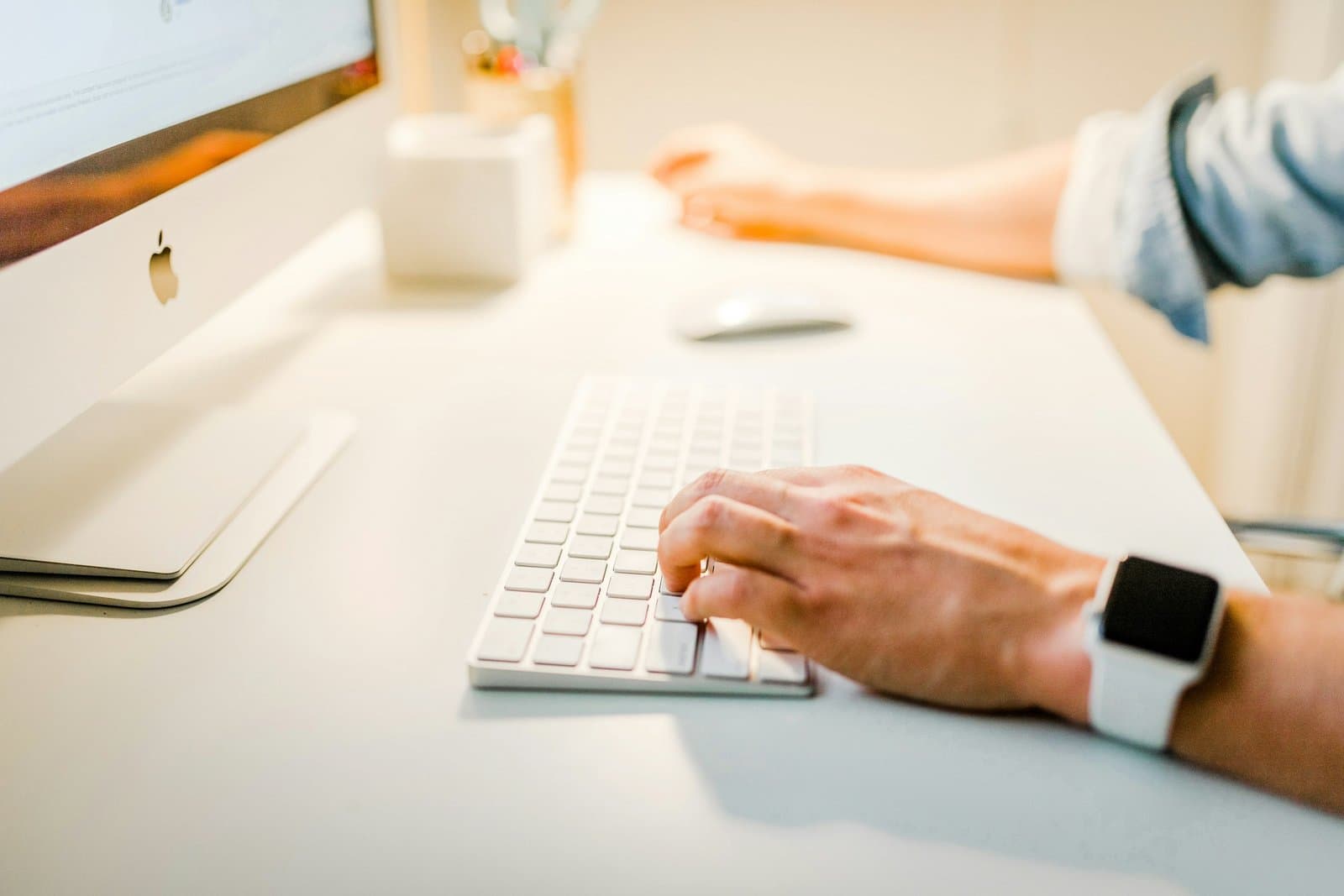 7 Leadership Essay Examples and Writing Guide